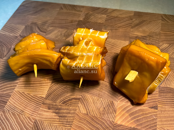 Шашлычок из кальмара х/к в Кызыле