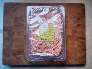 Морской лизун с перцем вяленый: Сыр Чечил паутинка (аджика)  500 гр.