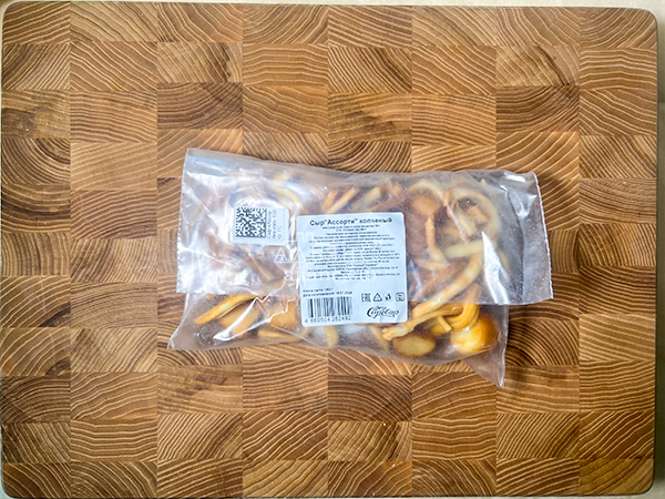 Сыр 150 гр ГОРНЫЙ СЫРОВАР (Ассорти копчёный) в Кызыле